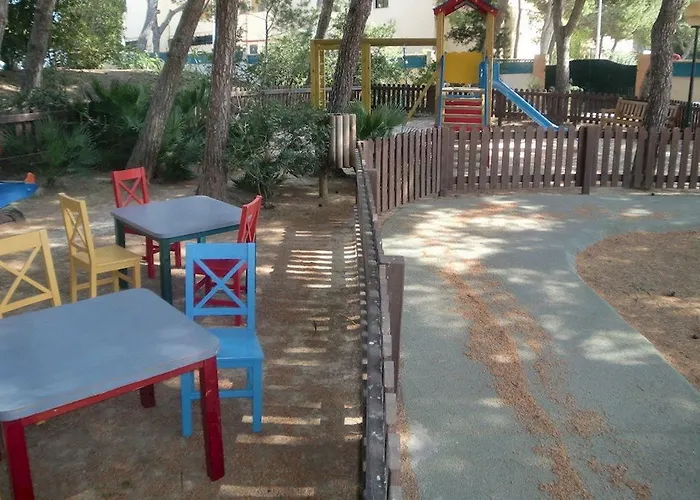 Diamant 아파트호텔 칼라 라트자다